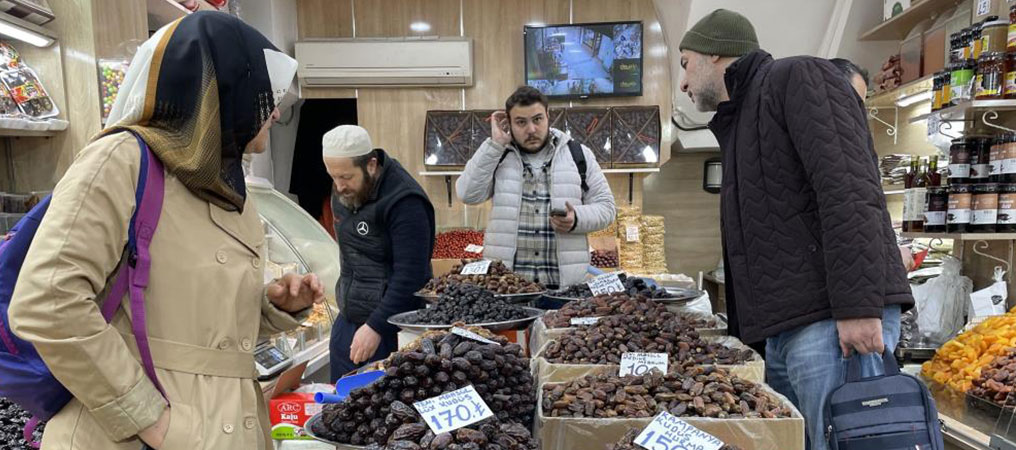 Hurma Erzincan’da Tezgâhlarda Yerini Aldı