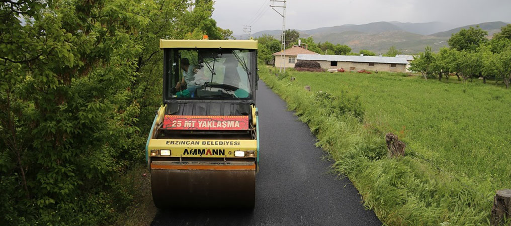 Hürrempalangası’nda Asfalt Çalışması Yapılıyor