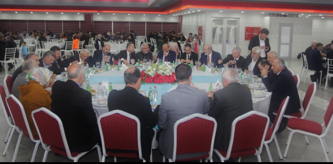 AK PARTİ TEŞKİLATLARI İFTAR YEMEĞİNDE BULUŞTU