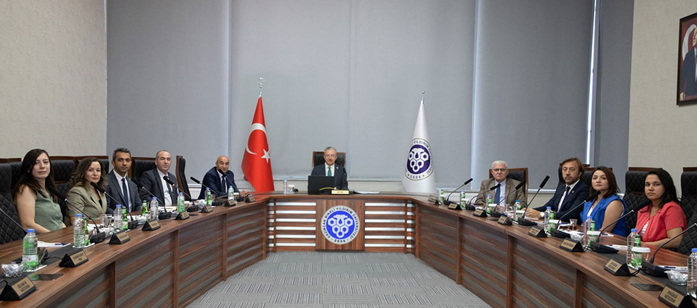Kurumsal Akreditasyon Raporu Değerlendirme Toplantısı Yapıldı