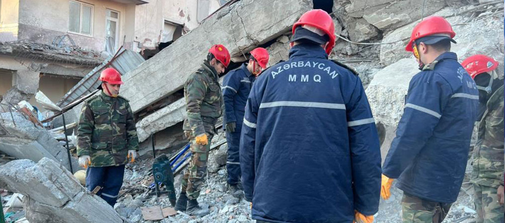 Kardeş Ülke Azerbaycan, Deprem Bölgesinde Can Kurtarıyor