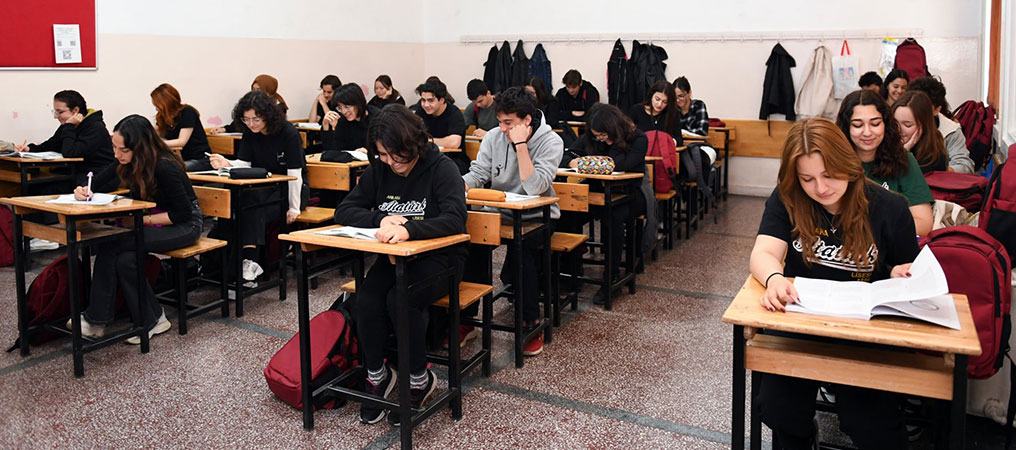 LGS Yerleştirme Sonuçları Açıklandı: Öğrencilerin Yüzde 96.21'i Tercihlerine Yerleşti