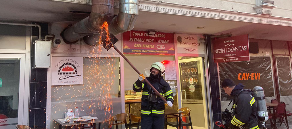 Lokantanın Bacasında Çıkan Yangın Söndürüldü