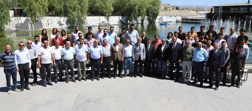 Mesleki Eğitim Merkezi Öğrencileri Diplomalarını ve Belgelerini Aldı
