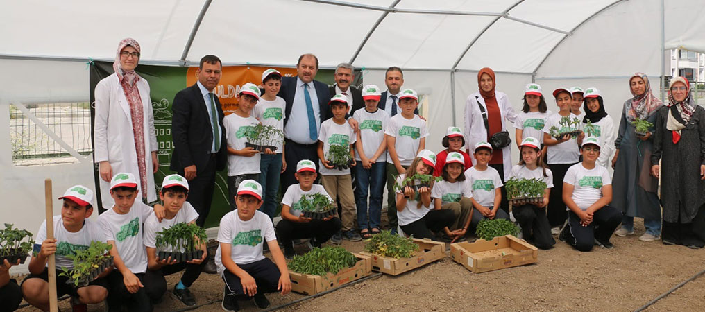 “Mucize Görmek İstersen Bir Tohum Ek”