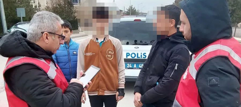 Okul Önlerinde Denetimler Devam Ediyor