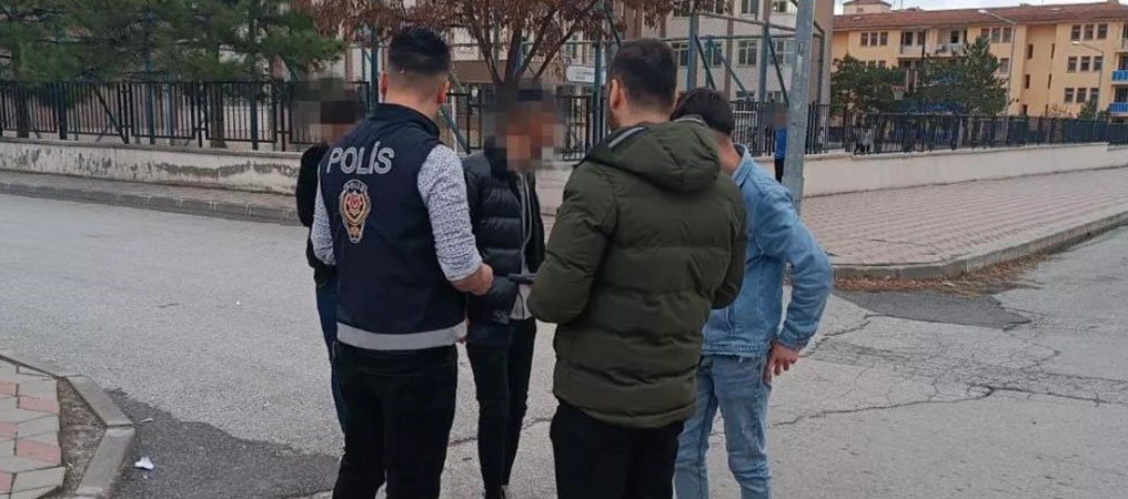 Okul Önlerinde Polis Denetimi