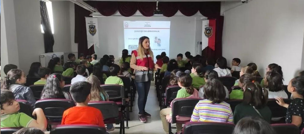 Öğrenciler Suçtan Korunma Yöntemlerini Öğreniyor