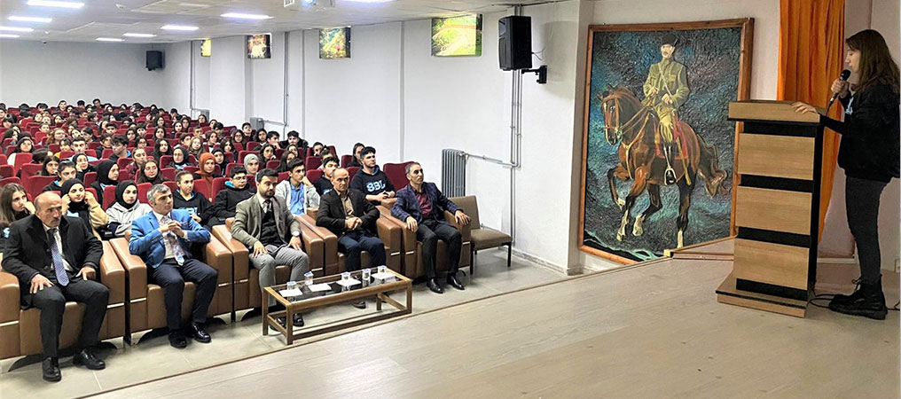 Prof. Dr. Fuat Sezgin ve İslam Bilim Tarihi Konulu Panel Düzenlendi