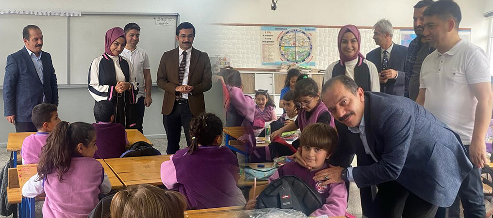 Refahiye’de Öğrencilere Kırtasiye Malzemesi Hediye Edildi