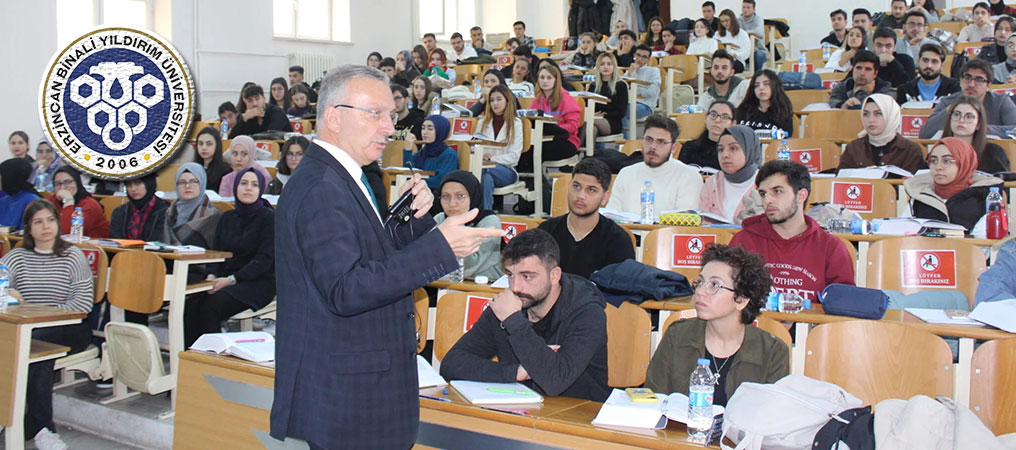 Rektör Levent Hukuk Fakültesi Öğrencileri İle Bir Araya Geldi