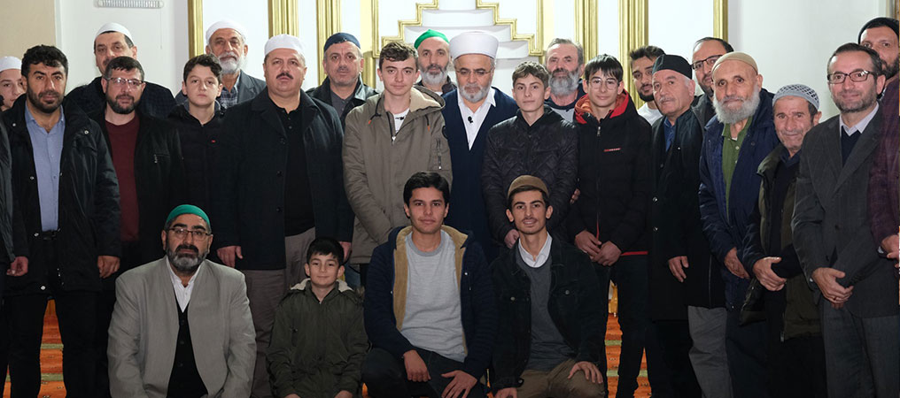 Sabah Namazı Gençlik Buluşmaları Devam Ediyor