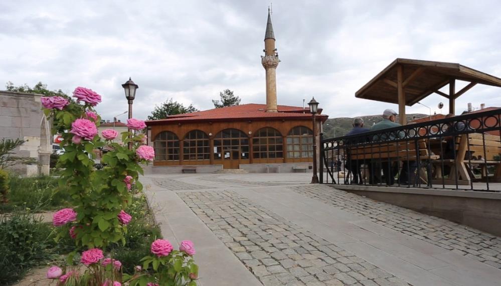 CUMA HUTBESİ: İman, İbadet ve Ahlak Bütünlüğü