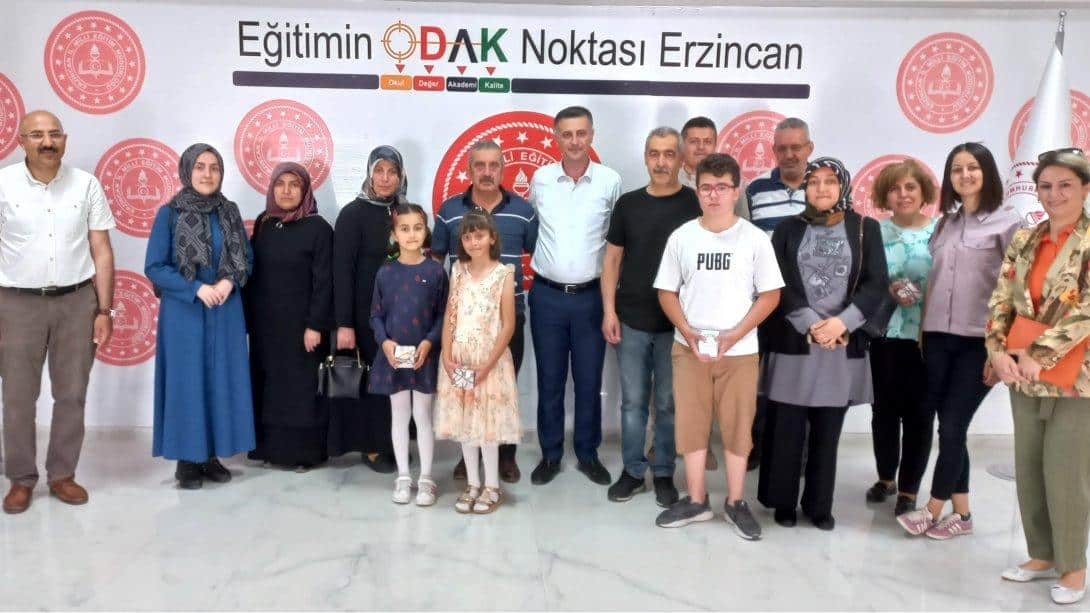 Trafikte Saygı ve Sabır Temalı Yarışmanın Ödülleri Verildi