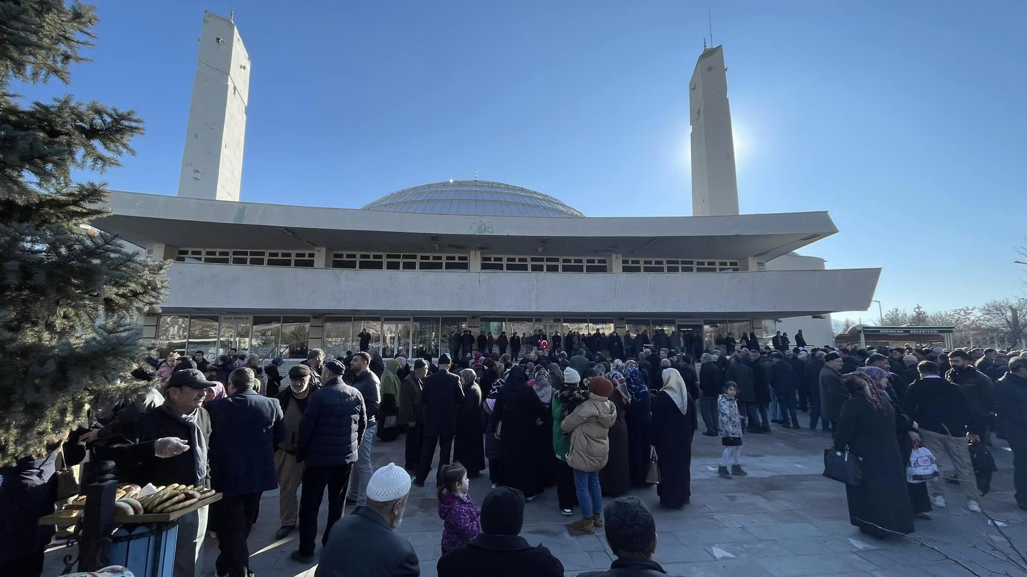 Umre Kafilesi Kutsal Topraklara Uğurlandı