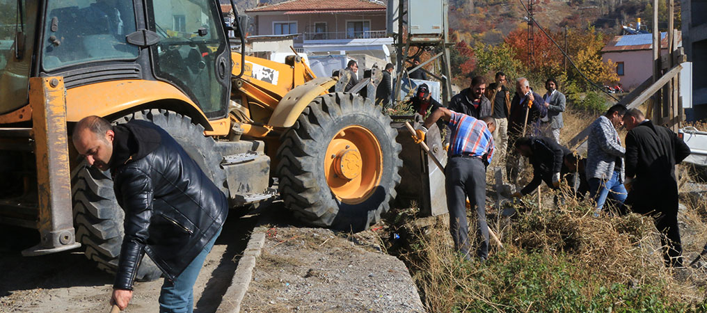 Üzümlü’de Mahalleler Güneş Açtı