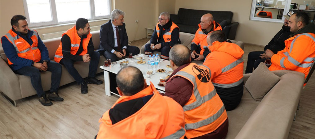 Vali Makas’tan, Karla Mücadele Ekiplerine Ziyaret 