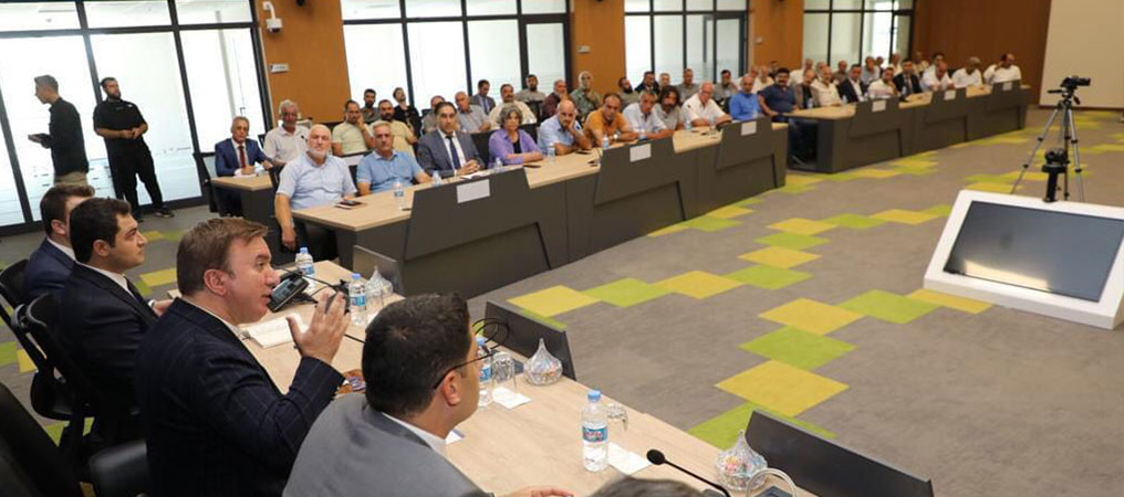Vali Aydoğdu Muhtarlarla Bir Araya Geldi