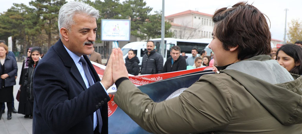 Vali Makas; Her Birimiz Yarın Engelli Olabiliriz