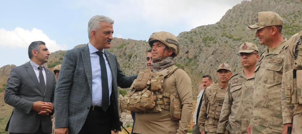 Vali Makas’tan, Üs Bölgesine Ziyaret