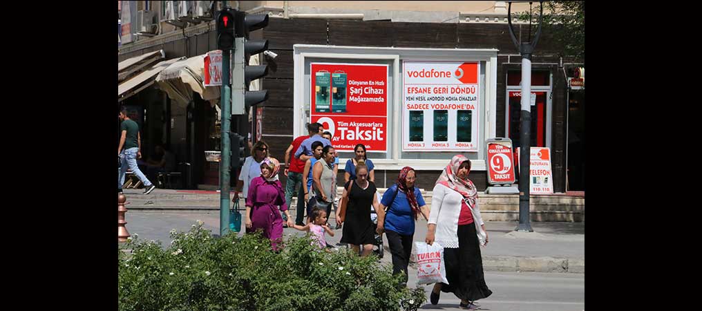 Yayaların Kırmızı Işık İhlalleri Tehlike Saçıyor