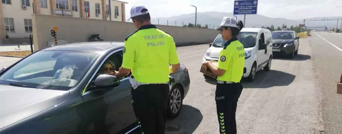 Trafik Ekiplerinden Bayram Denetimi