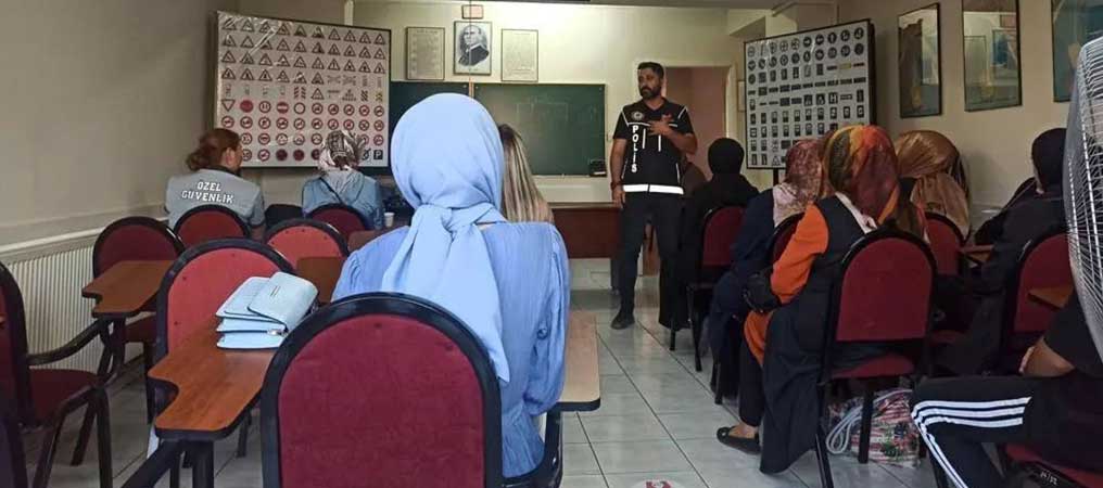 “En İyi Narkotik Polisi: Anne’’ Projesi Devam Ediyor