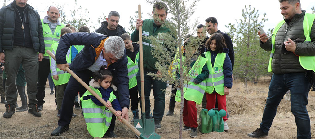 “Yeşilay İle Nefes Ol” Sloganıyla Fidan Dikimi Düzenlendi