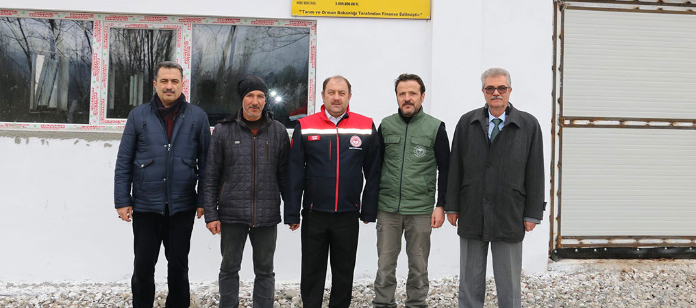 Şahin, KKYDP Desteği İle Yapılan 500 Baş Kapasiteli Modern Ağılda İncelemelerde Bulundu